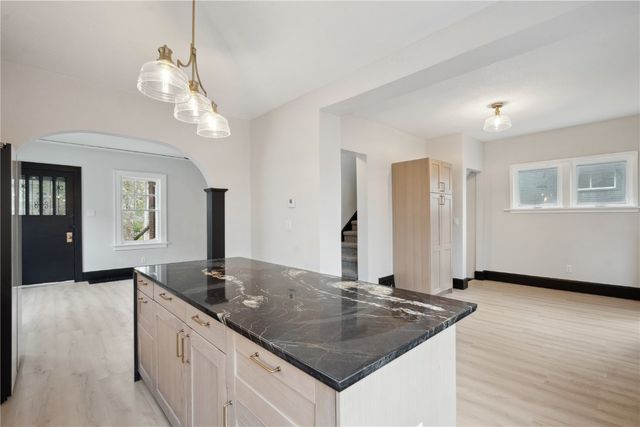 371 20th Street SE, Cedar Rapids, IA 52403