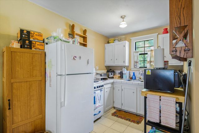 1021 Ave Avenue E, Bacliff, TX 77518
