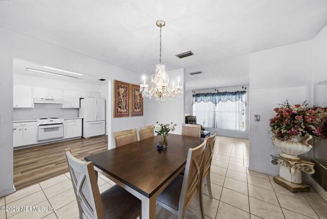 3436 RED OAK Circle E, Orange Park, FL 32073