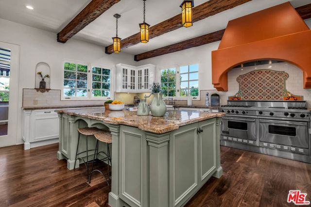 4134 Murietta Avenue, Sherman Oaks, CA 91423
