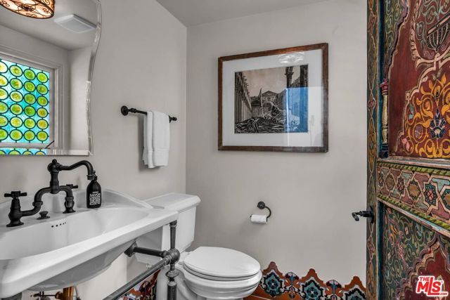 4134 Murietta Avenue, Sherman Oaks, CA 91423