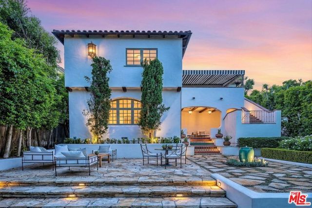4134 Murietta Avenue, Sherman Oaks, CA 91423
