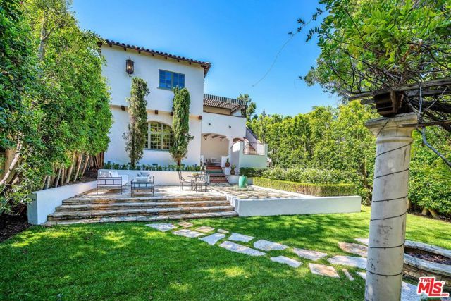 4134 Murietta Avenue, Sherman Oaks, CA 91423