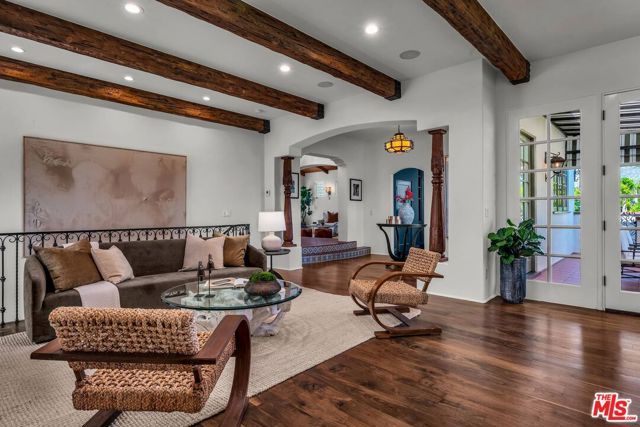 4134 Murietta Avenue, Sherman Oaks, CA 91423