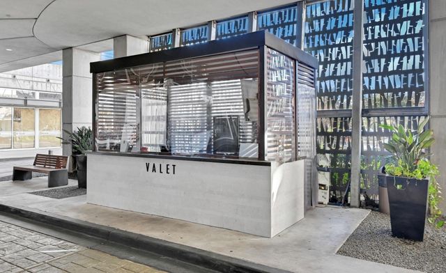 5925 Almeda Road 11509, Houston, TX 77004