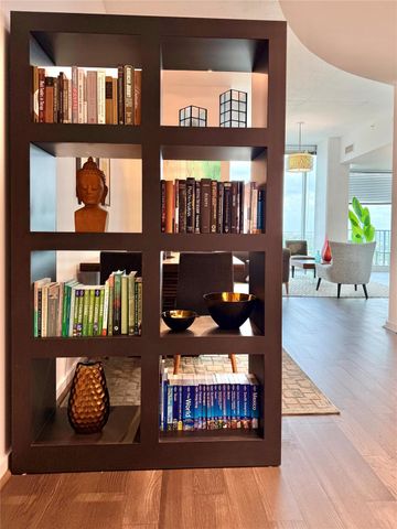 5925 Almeda Road 11509, Houston, TX 77004