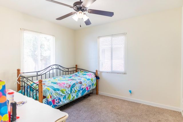 4446 E Brentwood Avenue, Fresno, CA 93703
