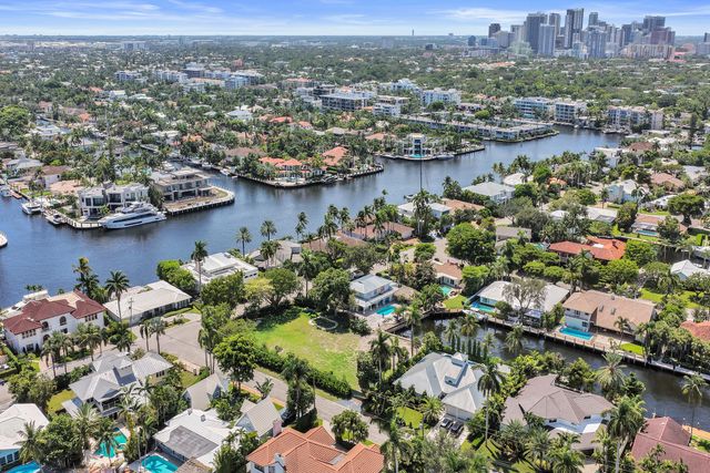 607 3RD KEY Drive, Fort Lauderdale, FL 33304