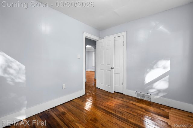 15828 Cruse Street, Detroit, MI 48227