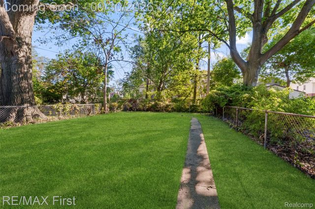 15828 Cruse Street, Detroit, MI 48227