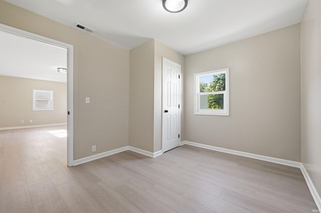 1713 E 24th Street, Muncie, IN 47304