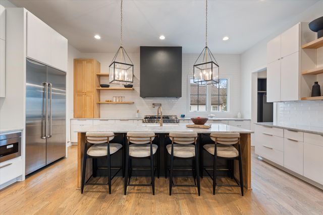 915 Glendale Ln, Nashville, TN 37204