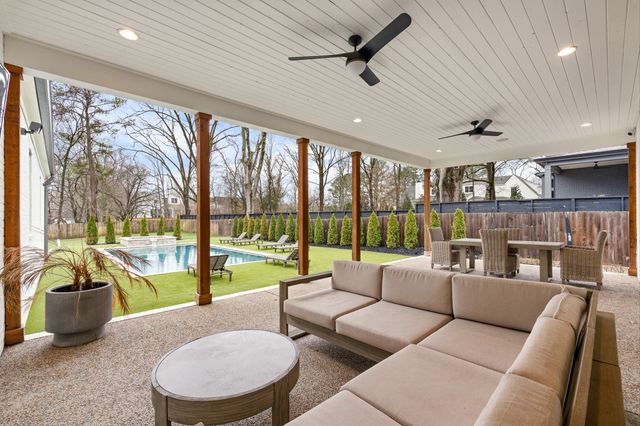 915 Glendale Ln, Nashville, TN 37204