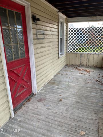 31 Smith Street, Warrensburg, NY 12885