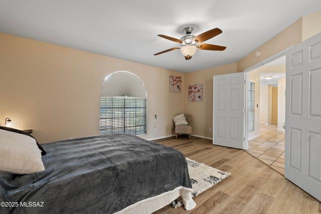 6850 N De Chelly Loop, Tucson, AZ 85741