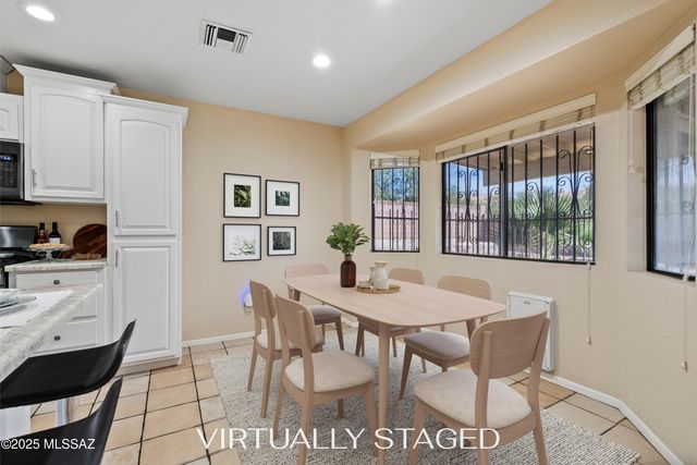 6850 N De Chelly Loop, Tucson, AZ 85741