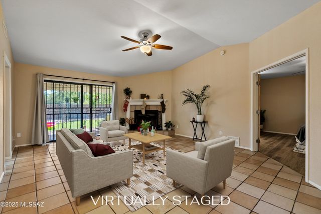 6850 N De Chelly Loop, Tucson, AZ 85741