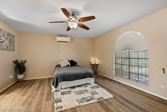 6850 N De Chelly Loop, Tucson, AZ 85741