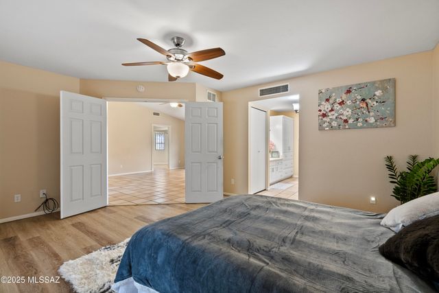 6850 N De Chelly Loop, Tucson, AZ 85741