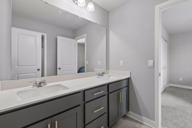 17061 Doppler Lane, Lakeville, MN 55044