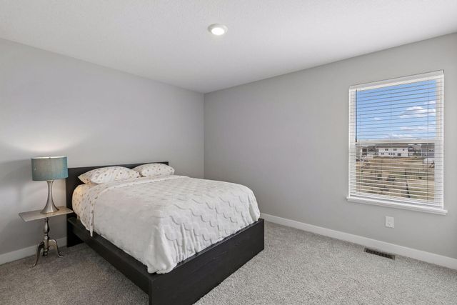 17061 Doppler Lane, Lakeville, MN 55044