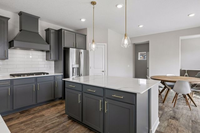 17061 Doppler Lane, Lakeville, MN 55044