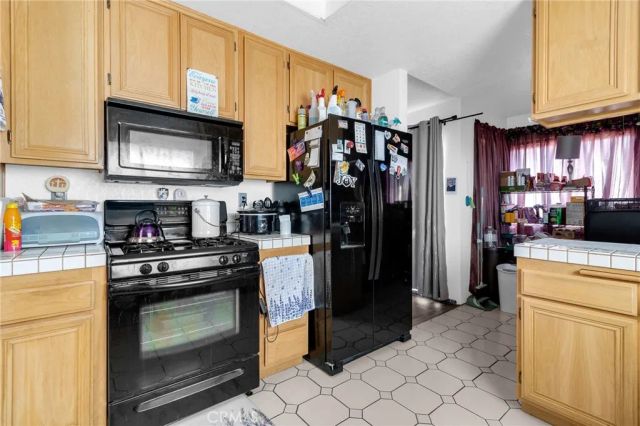 12941 Bullet Avenue, Victorville, CA 92392