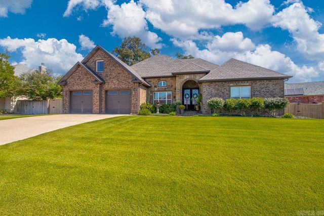 124 Lake Valley Dr, Maumelle, AR 72113