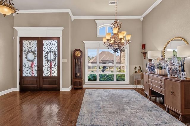 124 Lake Valley Dr, Maumelle, AR 72113