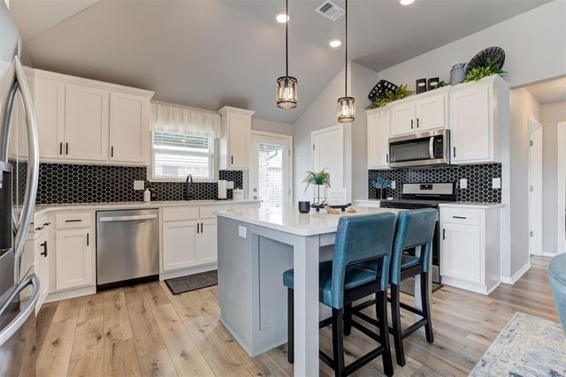 15924 Flat Hill Lane, Oklahoma City, OK 73170
