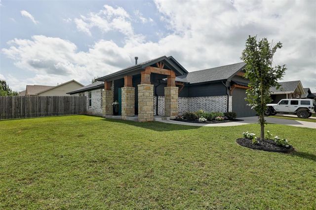 15924 Flat Hill Lane, Oklahoma City, OK 73170