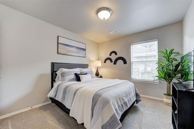 15924 Flat Hill Lane, Oklahoma City, OK 73170