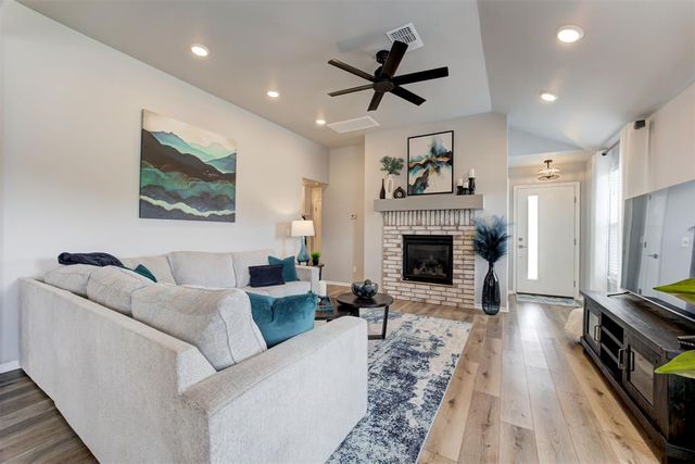15924 Flat Hill Lane, Oklahoma City, OK 73170