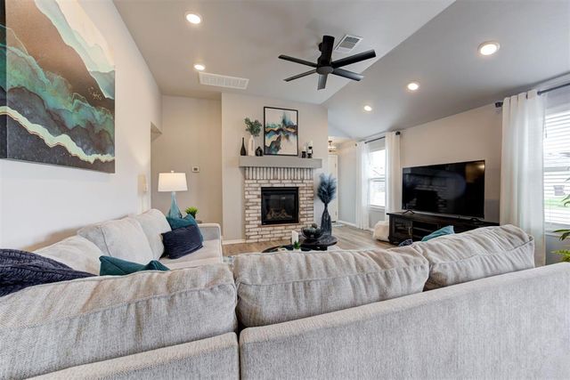 15924 Flat Hill Lane, Oklahoma City, OK 73170