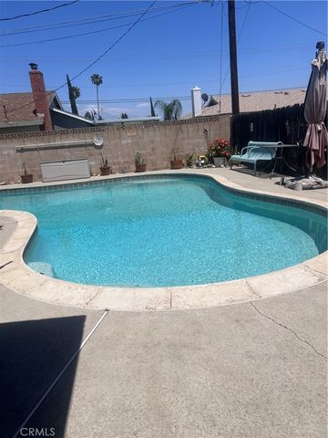 543 N Pampas, Rialto, CA 92376