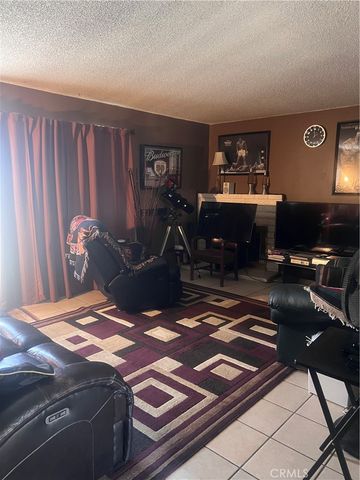 543 N Pampas, Rialto, CA 92376