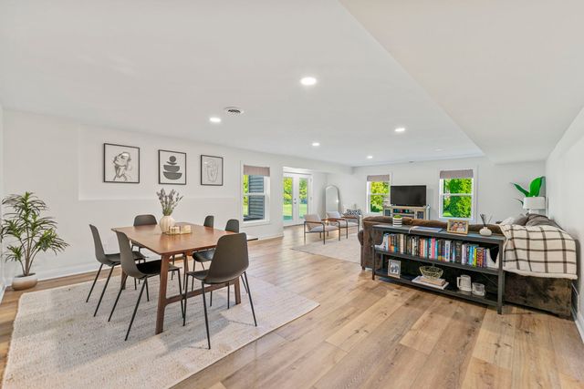 12938 ARBORETUM Drive, Belvidere, IL 61008