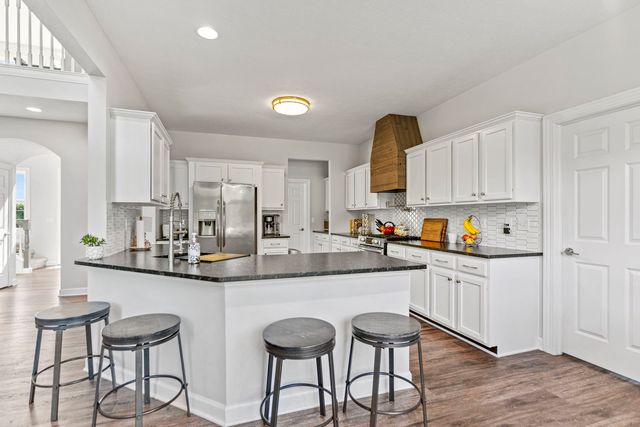 12938 ARBORETUM Drive, Belvidere, IL 61008