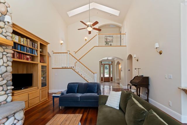 7500 Autumn Wind Ct, Newcastle, CA 95658