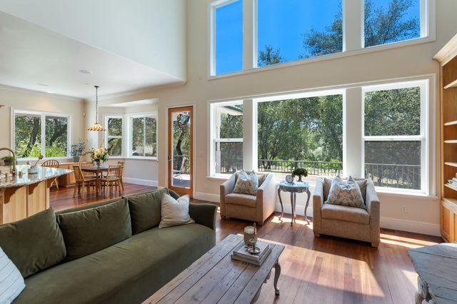 7500 Autumn Wind Ct, Newcastle, CA 95658