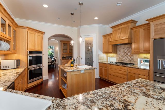7500 Autumn Wind Ct, Newcastle, CA 95658