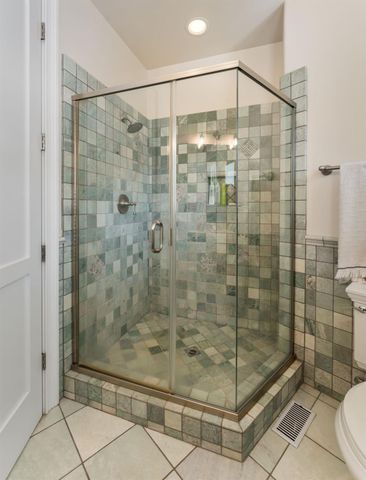 7500 Autumn Wind Ct, Newcastle, CA 95658