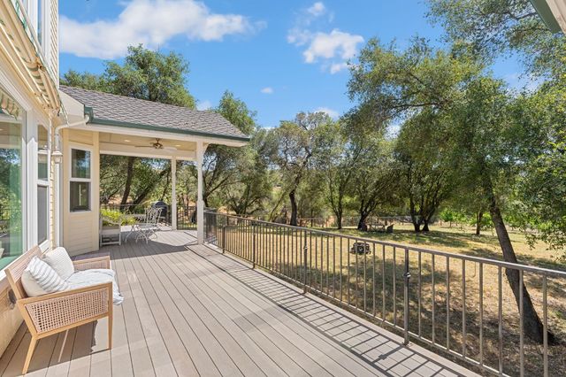 7500 Autumn Wind Ct, Newcastle, CA 95658