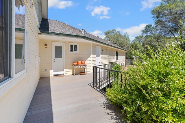 7500 Autumn Wind Ct, Newcastle, CA 95658