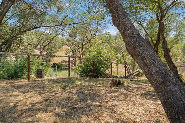 7500 Autumn Wind Ct, Newcastle, CA 95658