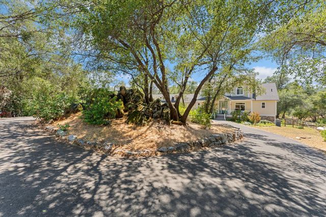 7500 Autumn Wind Ct, Newcastle, CA 95658