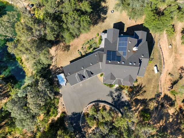 7500 Autumn Wind Ct, Newcastle, CA 95658