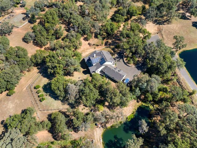 7500 Autumn Wind Ct, Newcastle, CA 95658