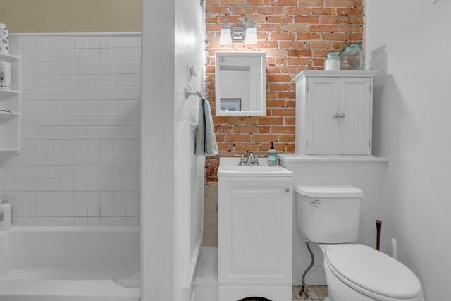 201 High Street 2, Brookline, MA 02445