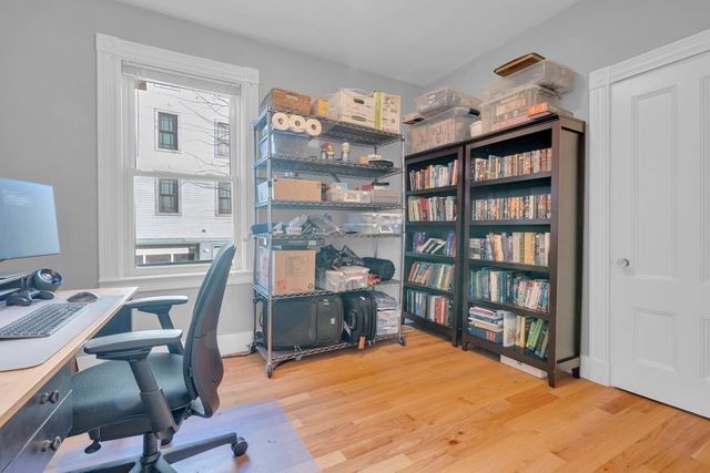 201 High Street 2, Brookline, MA 02445